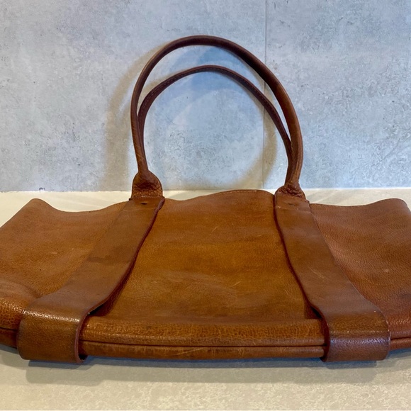 Elk large brown leather shoulder bag. - Picture 6 of 12